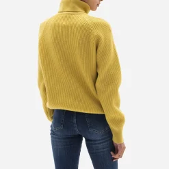 Brass Lamb'S Wool Turtleneck Sweater