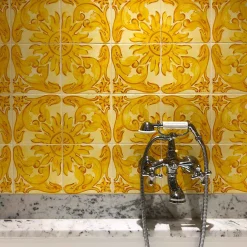 Issimo Colonna Gialla Tiles