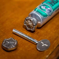 Larusmiani Toothpaste Squeezer