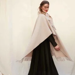 Officina Del Poggio - Long Fringed Cape Beige