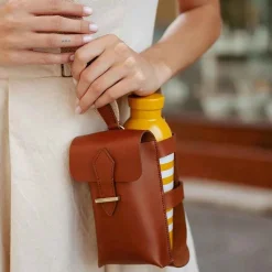 Officina Del Poggio Bottle Bag With Pocket And Bottle Tan